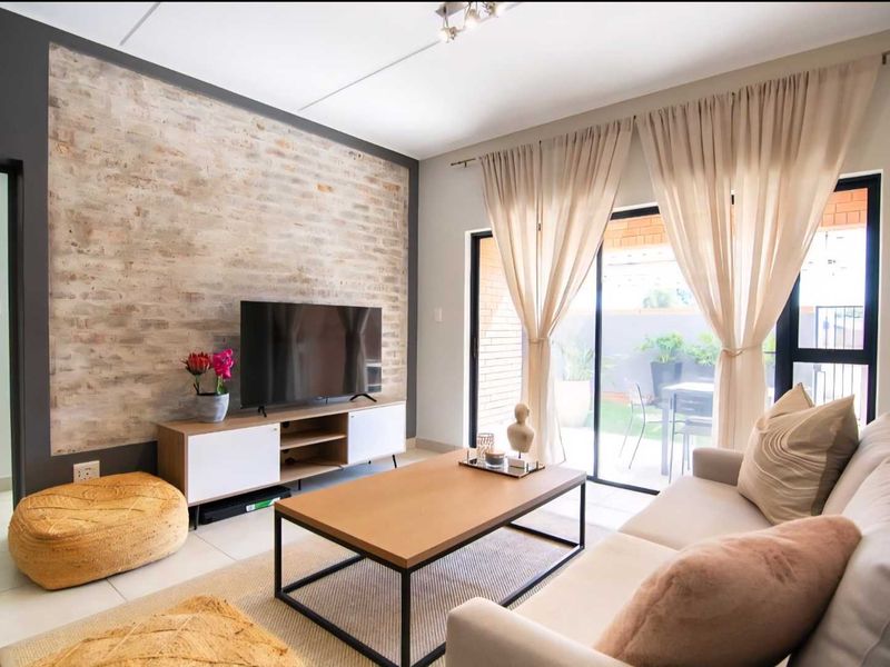 125 on Hilton - secure lifestyle residential estate in Linbro Park - Photo 2