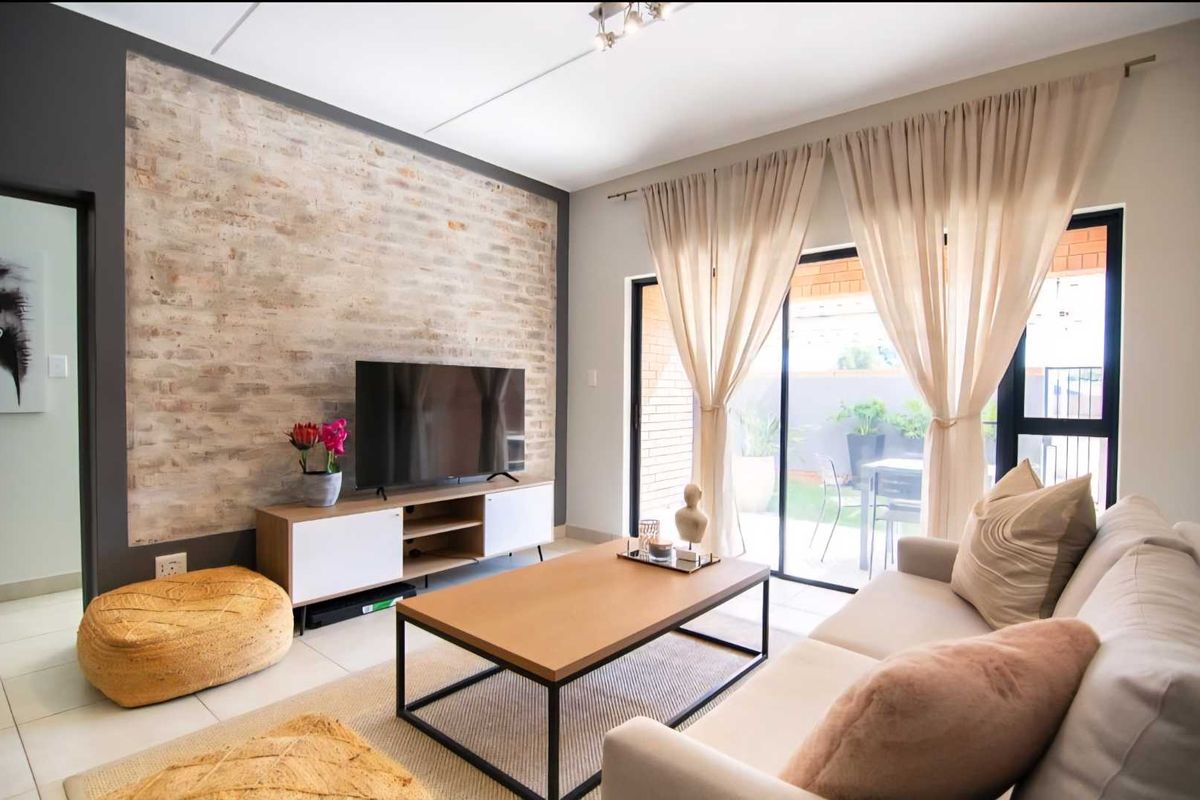 125 on Hilton - secure lifestyle residential estate in Linbro Park - Photo 2