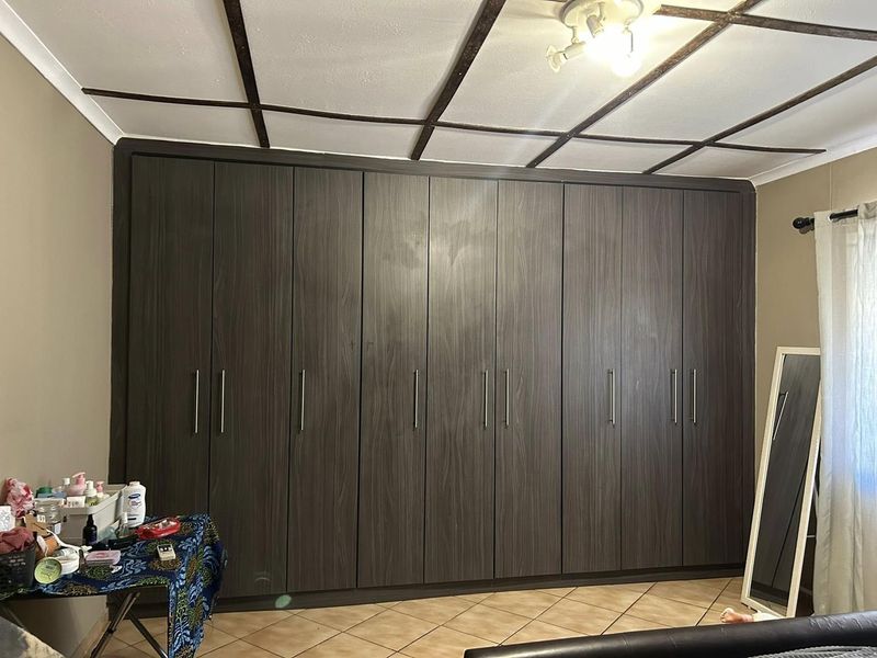Cimbebasia 3 Bedroom house For Rent - Photo 9