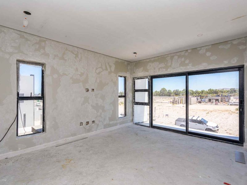 Refined Property Listing Description - Photo 10