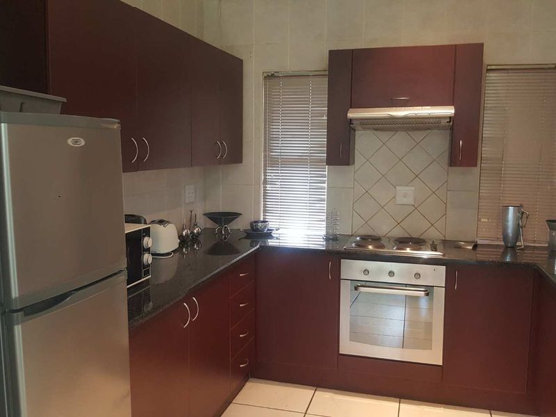 Stunning Penthouse double volume overlooking the golfcourse - Photo 5