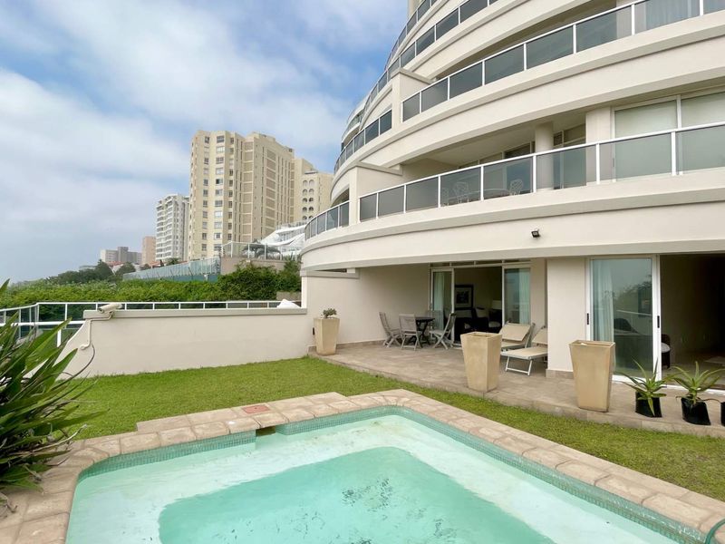 Stunning Beach front Apartment - Photo 1