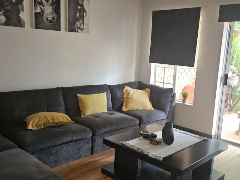 SELDOM AVAILABLE SIMPLEX IN POPULAR FAERIE GLEN COMPLEX - Photo 3