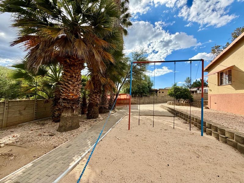 3 Bedroom House For Sale in Pionierspark Ext 1 - Photo 8