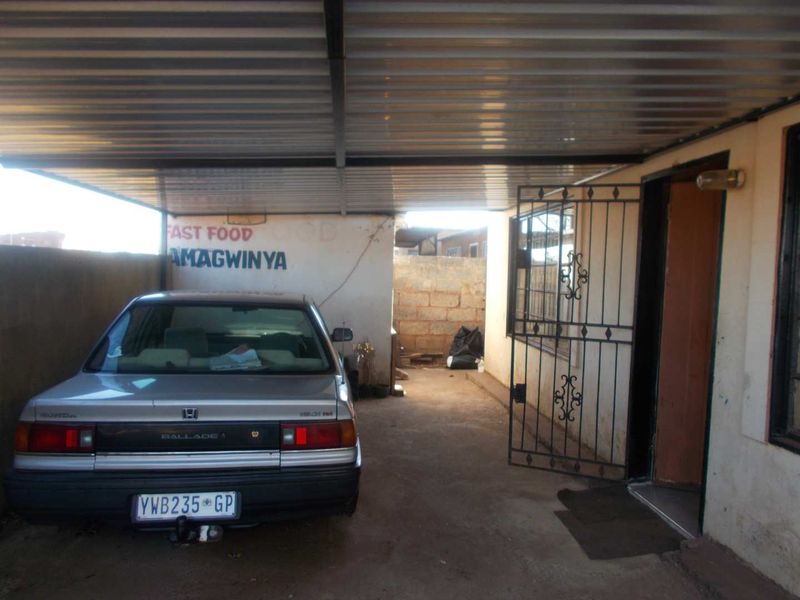 property for sale in a sought - after area - Photo 2