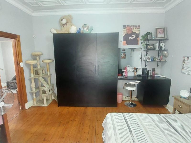 Modern Comfort: Gourmet Kitchen & Enchanting Outdoor Spaces! - Photo 8