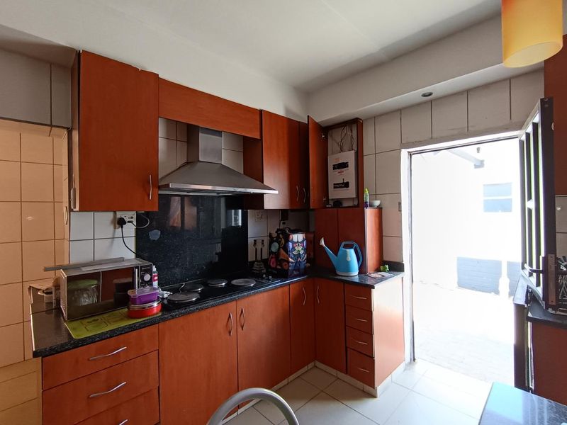 Spacious Family Haven in Hospitaalpark Awaits You - Photo 6