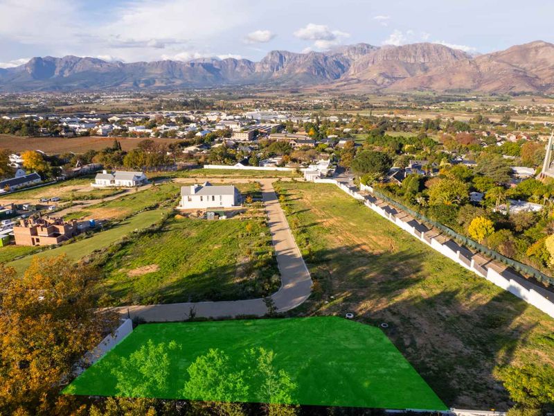An Exceptional Stand at Laborie et Picardi Estate, Among Paarl’s Most Sought-After and Rare Locations - Photo 2