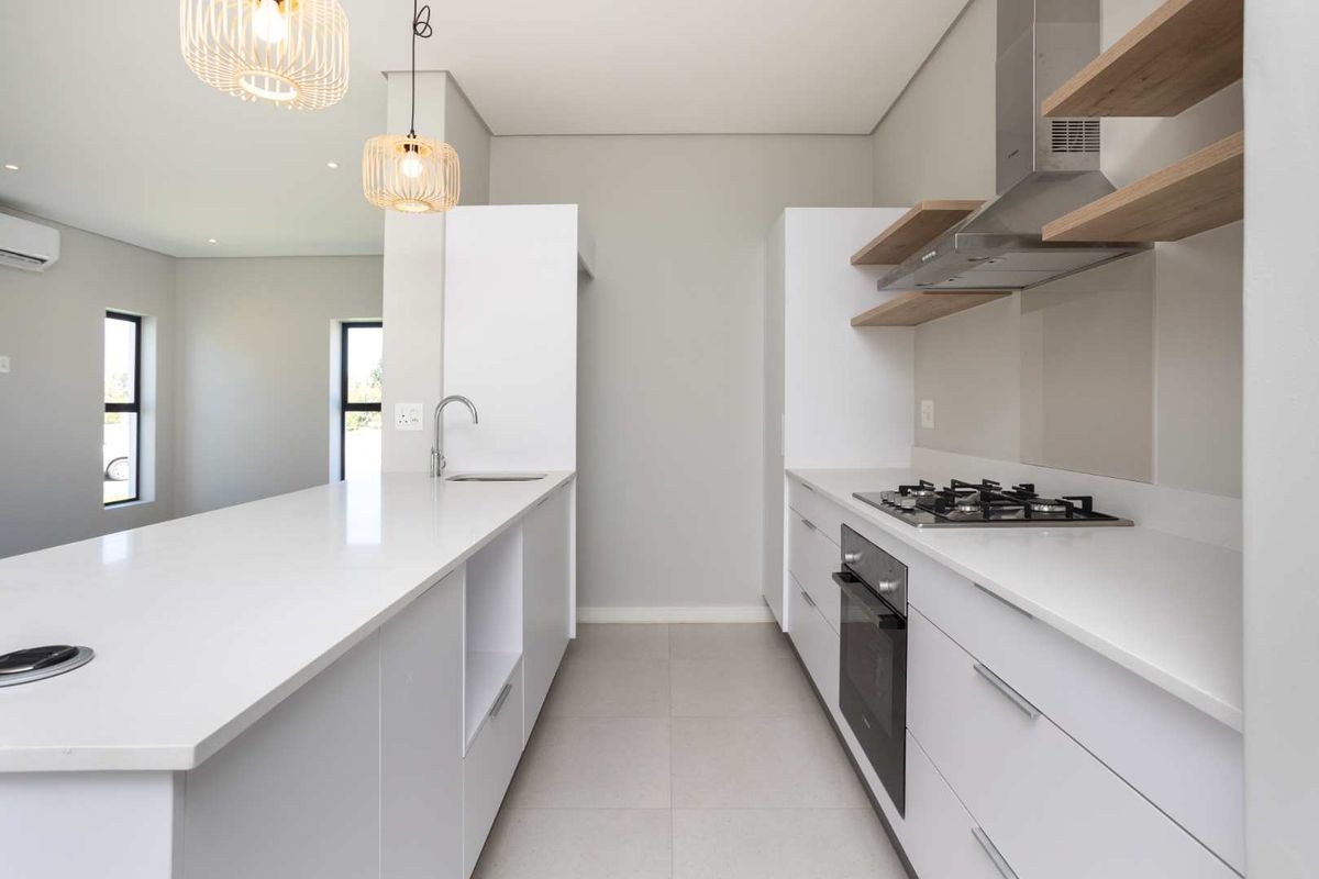 Paarl Valleij Lifestyle Estate & Farm Two-Bedroom unfurnished Home - Photo 3