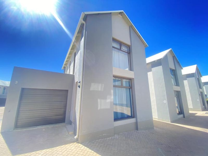 2 Bedroom Townhouse For Sale - Photo 3