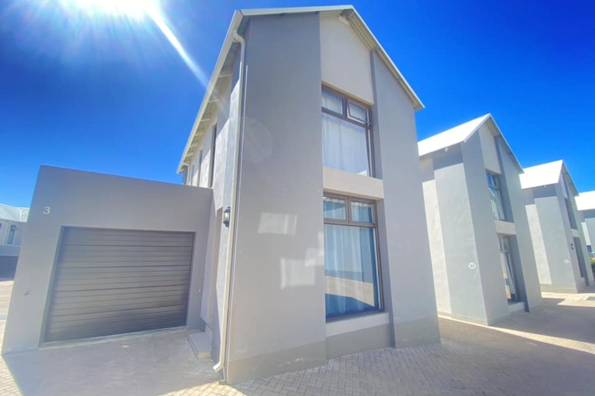 2 Bedroom Townhouse For Sale - Photo 3