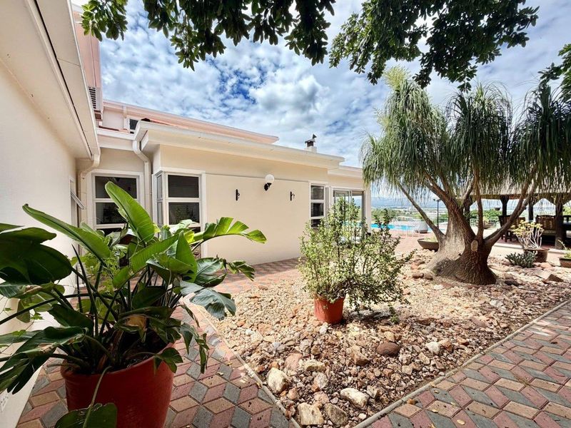 3 Bedroom House TO LET in Luxury Hill - Photo 5