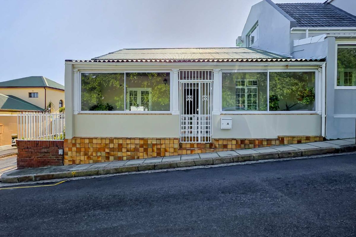 Character home in the heart of Sea Point - Photo 2