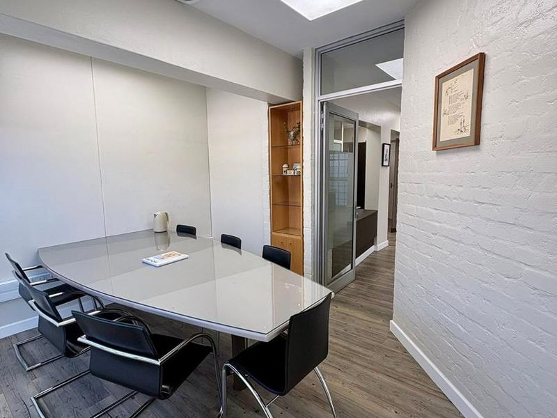 Office Space TO LET in Ludwigsdorf - Photo 7