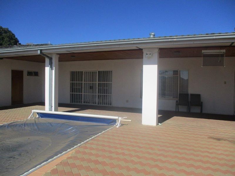 Huge property with dream views and flat - Photo 3