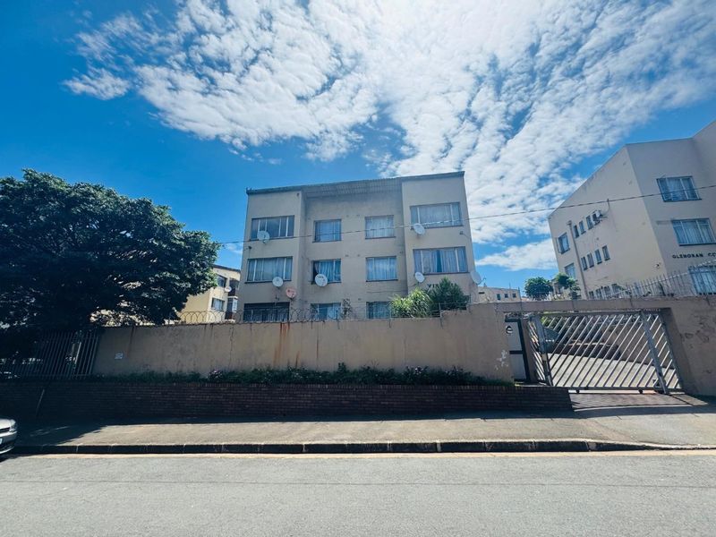 1 bedroom apartment for sale in Umbilo, Beare - Photo 1
