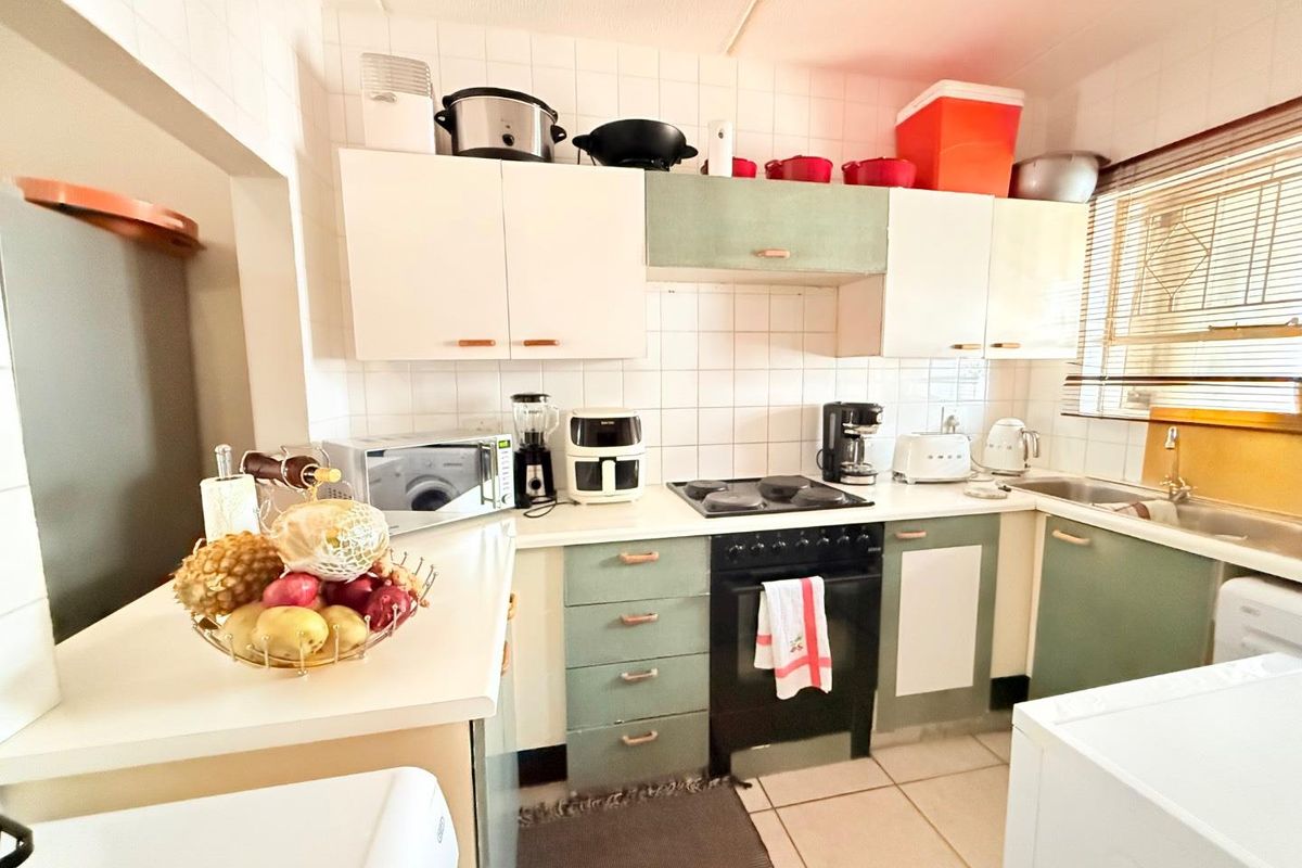 Best Investment Property for Young Professionals! - Photo 4