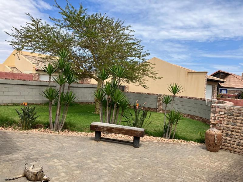 Charming 3-Bedroom Home in Cul-de-Sac - Photo 4