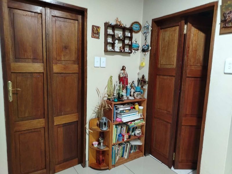 Charming Family Home in Wychwood â?? Endless Potential - Photo 7