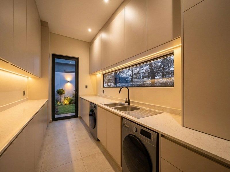 Architectural Elegance on a Premier Greenbelt Stand in Steyn City - Photo 5