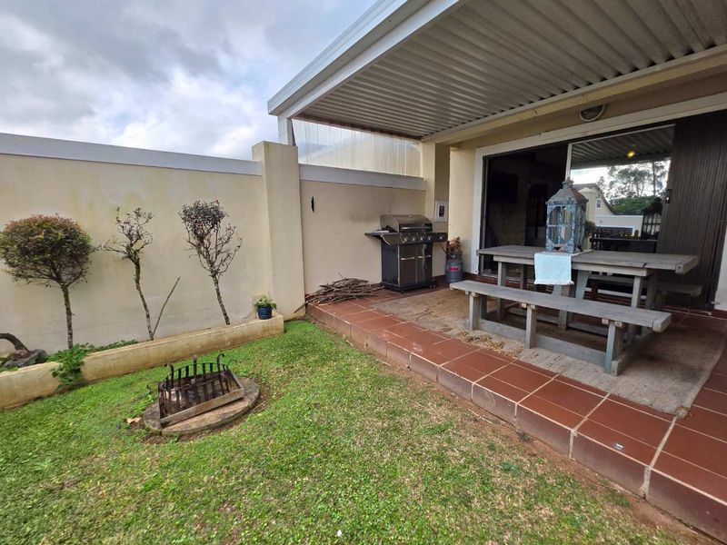 Single Storey, 3 Bedroom Townhouse in Aintree Lane For Sale - Photo 3