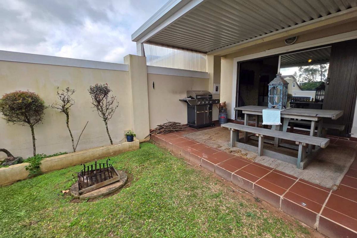 Single Storey, 3 Bedroom Townhouse in Aintree Lane For Sale - Photo 3