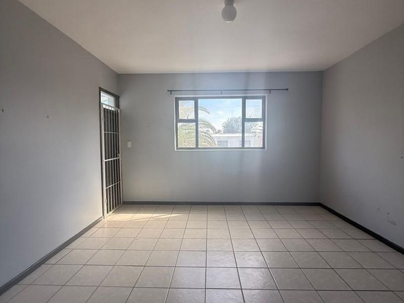 Own the view, own the lifestyle. - Photo 6