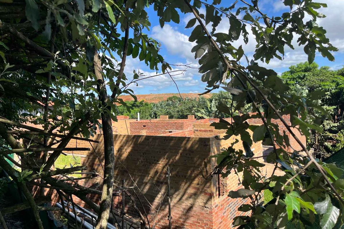 An incredible investment opportunity for a discerning buyer to complete the home to their taste while benefiting from an excellent price point - Photo 3