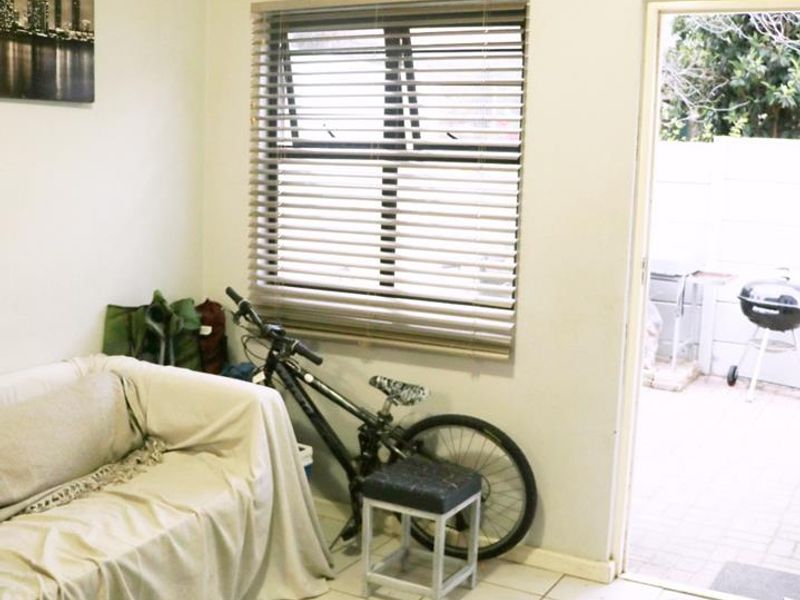 Two-Bedroom Home in Idasvallei with Mountain Views and Winelands Access - Photo 8