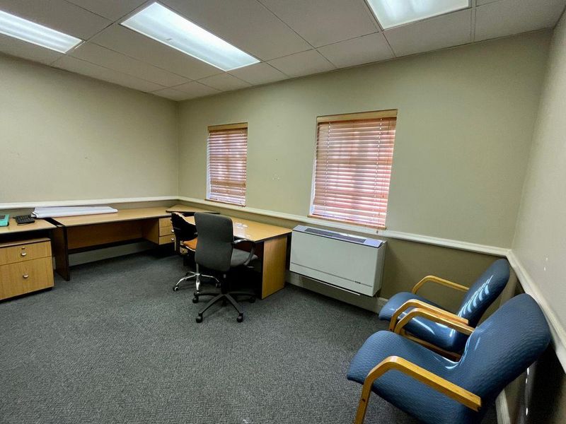 Quiet productive environment for your small business. - Photo 9