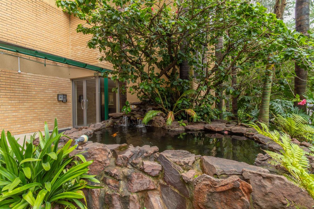 Extraordinary Fully-Furnished 3 Bed Penthouse to Let in Morningside - Photo 3