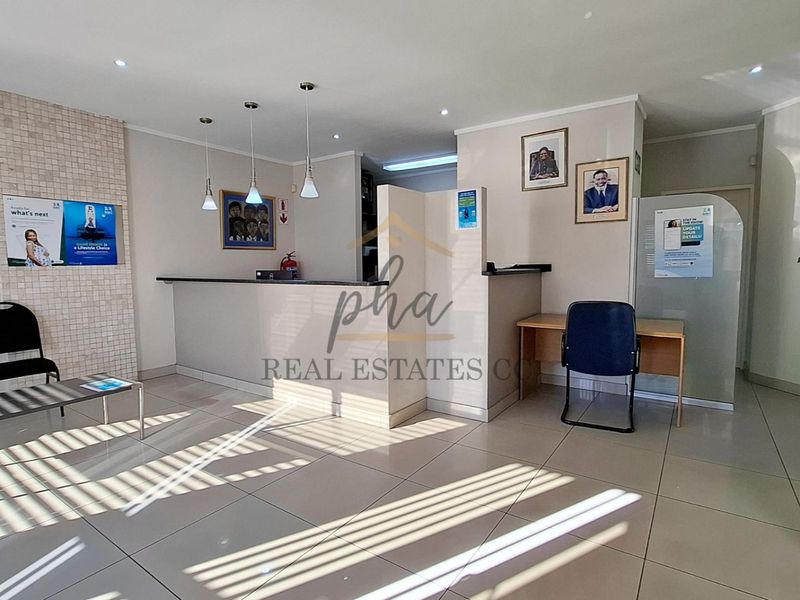 Commercial Office for Sale in Swakopmund | Prime Medical & Professional Investment Opportunity - Photo 2