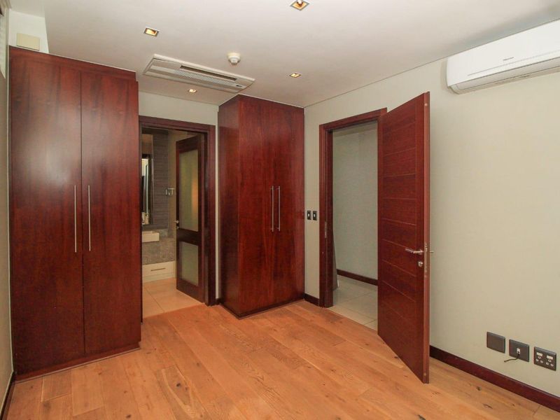PENTHOUSE LIVING REDEFINED - Photo 10