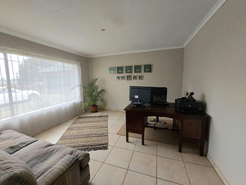 Country Living. City Flair - Photo 9