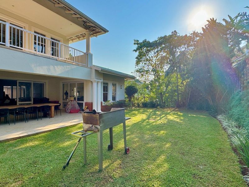 Spacious Family Home in Secure Mount Edgecombe Estate - Photo 3