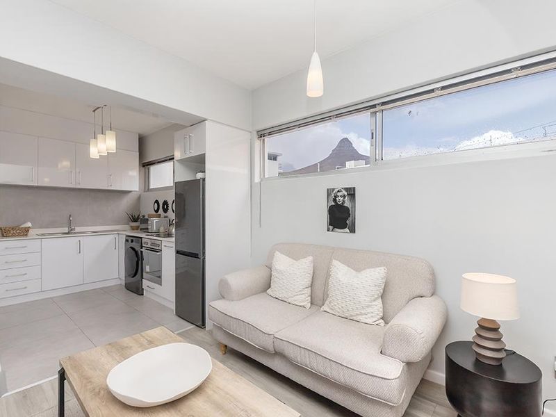 Welcome to Bordeaux - your perfect beachfront pad - Photo 2