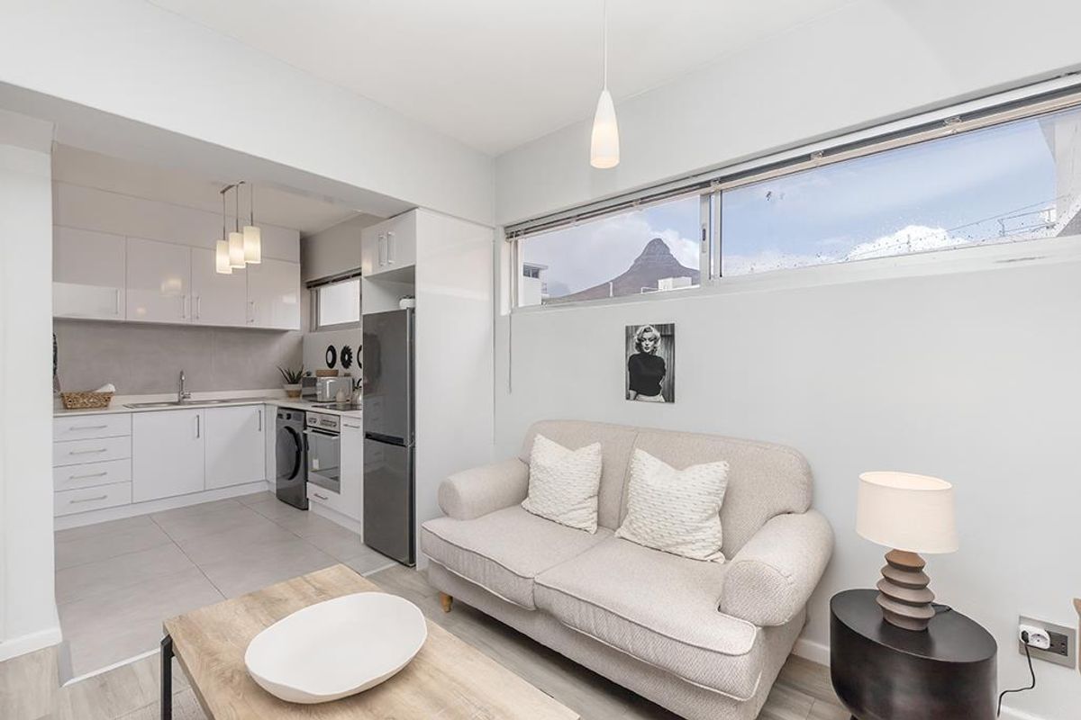 Welcome to Bordeaux - your perfect beachfront pad - Photo 2