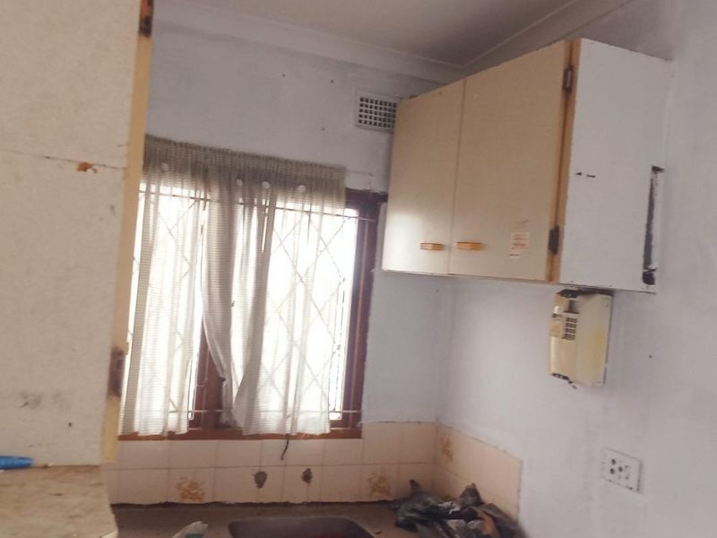 FINDYOUR INVESTMENT PROPERTY IN THIS 3 BED WELL PRICED!!!! - Photo 6