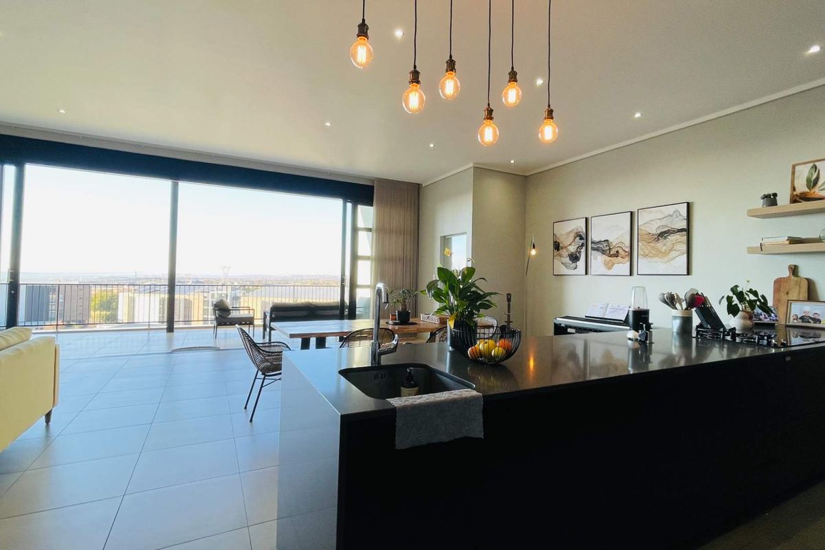 Ascend to Midstream Penthouse - most exclusive luxury Apartment - Photo 5