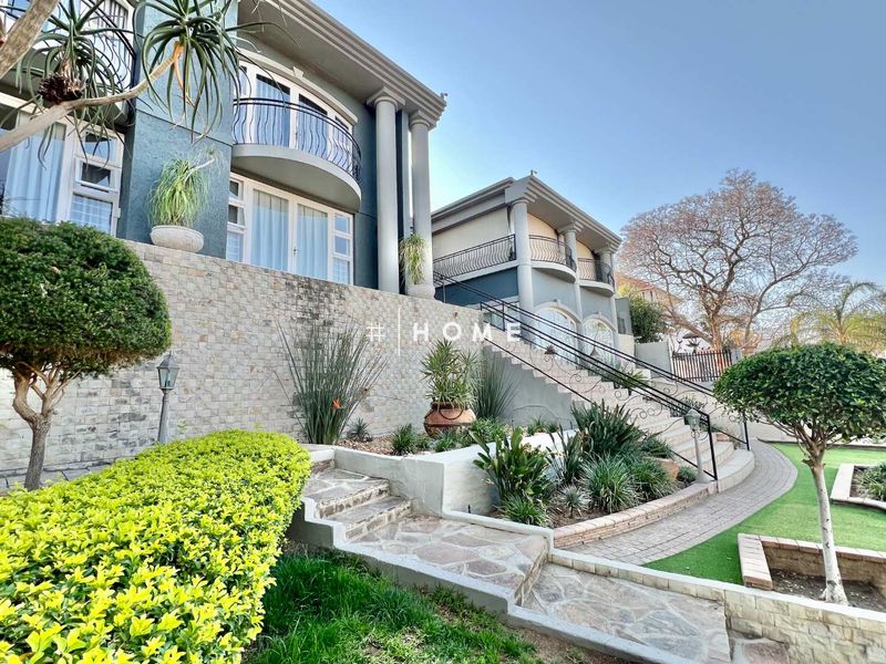 Mansion with breathtaking city views! - Photo 4