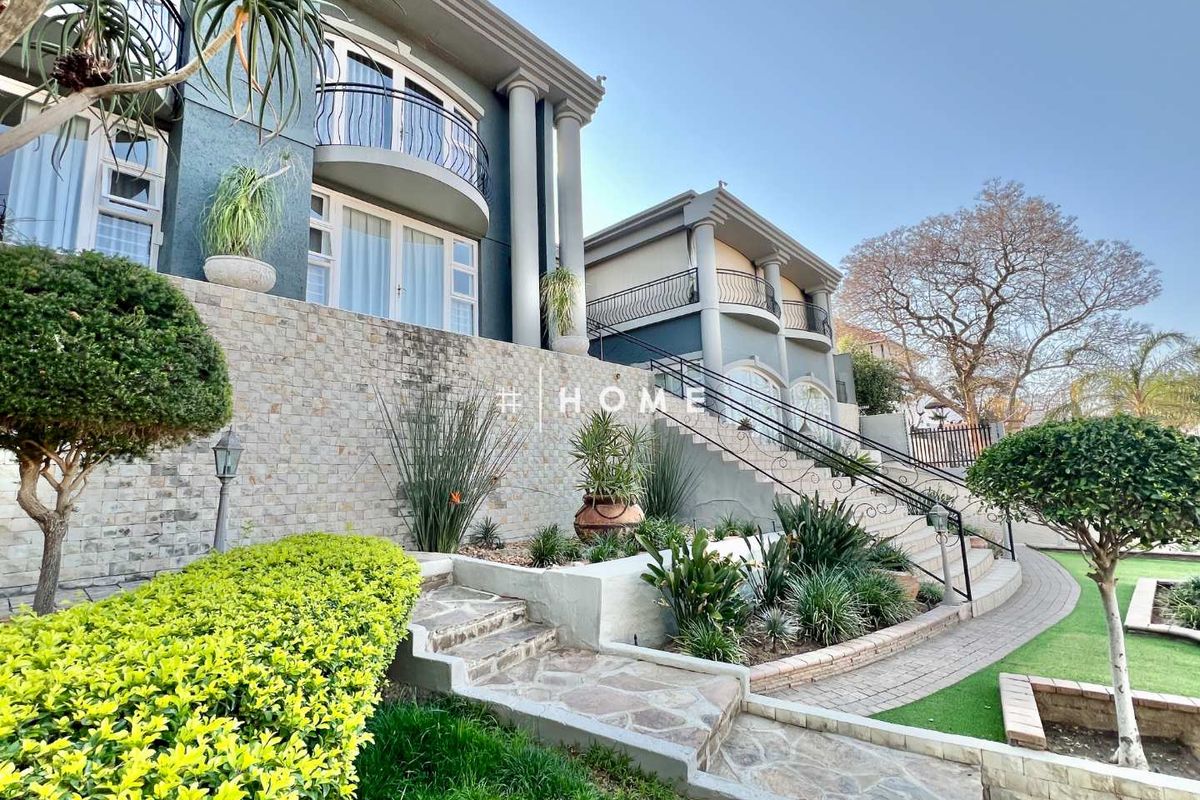 Mansion with breathtaking city views! - Photo 4