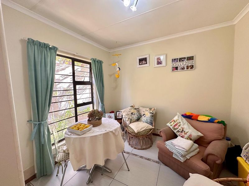 3 bed 2 bath loft cluster - Photo 10