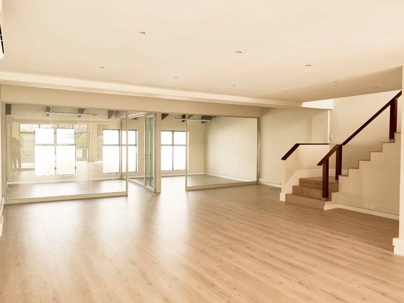 Newly Renovated Modern Offices in Westlake - Photo 10