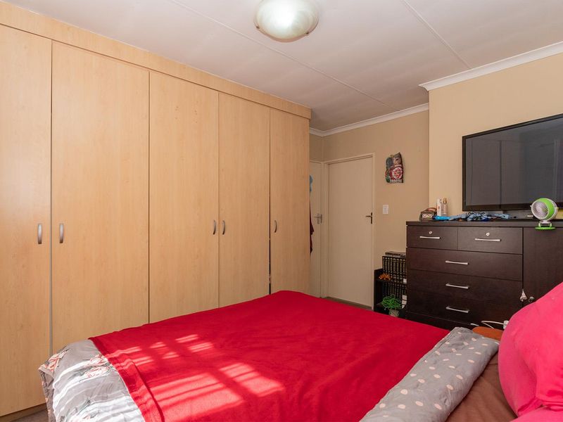 WHY PAY RENT - Photo 10