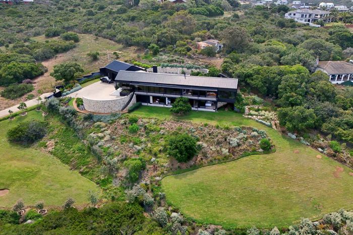 Property #2426020, House For Sale in Still Bay West