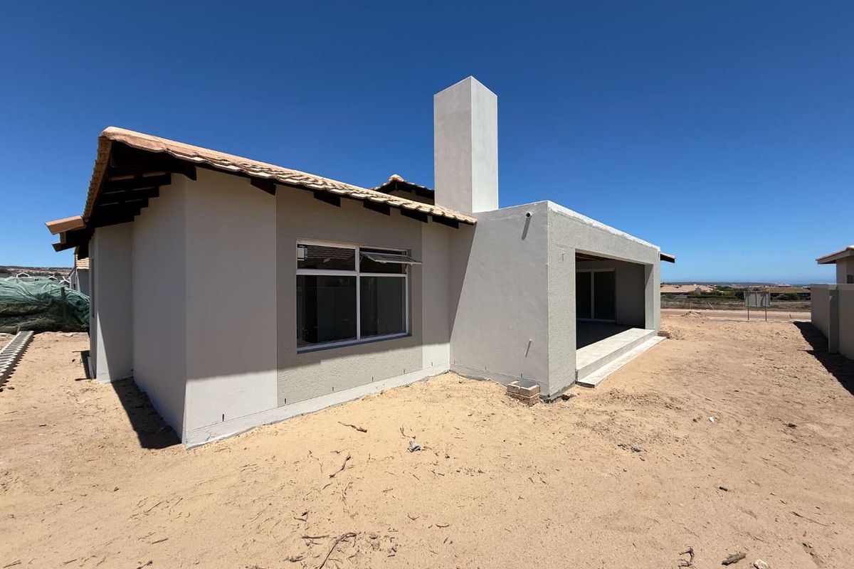 North-Facing Home in Langebaan Country Estate - Photo 2