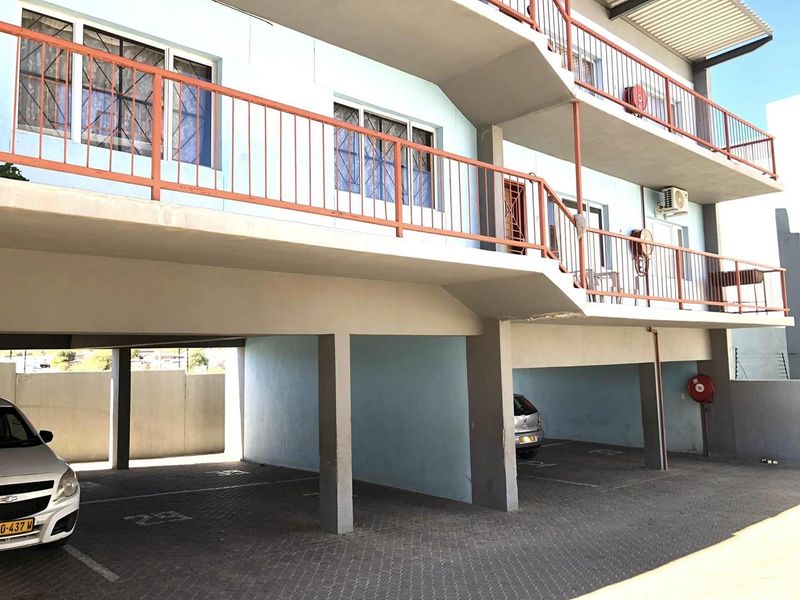 2 Bedroom Apartment For Sale in Otjomuise - Photo 10