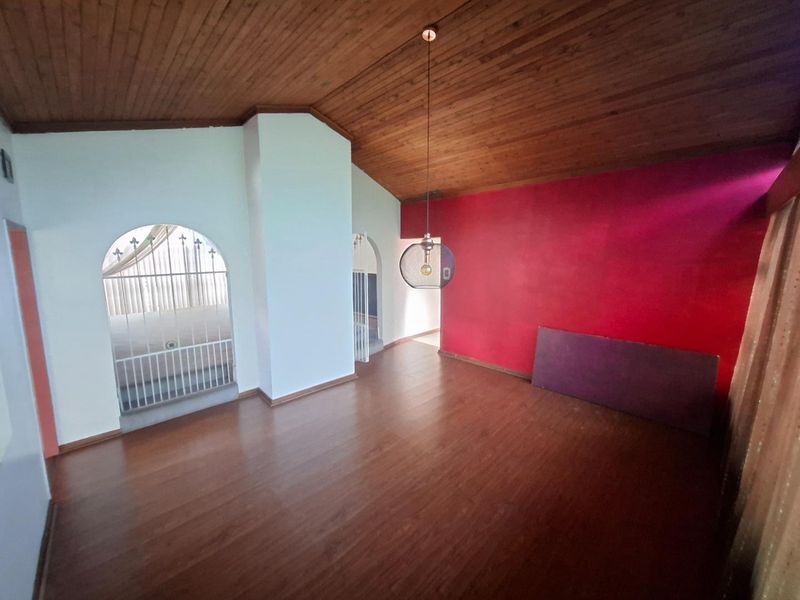 Packed with potential - priced to sell fast! - Photo 9