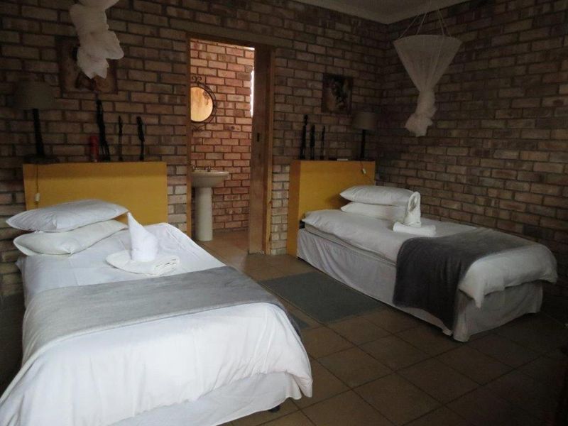 FOR SALE: GUESTHOUSE FOR SALE IN KAMANJAB AREA, NAMIBIA - Photo 5