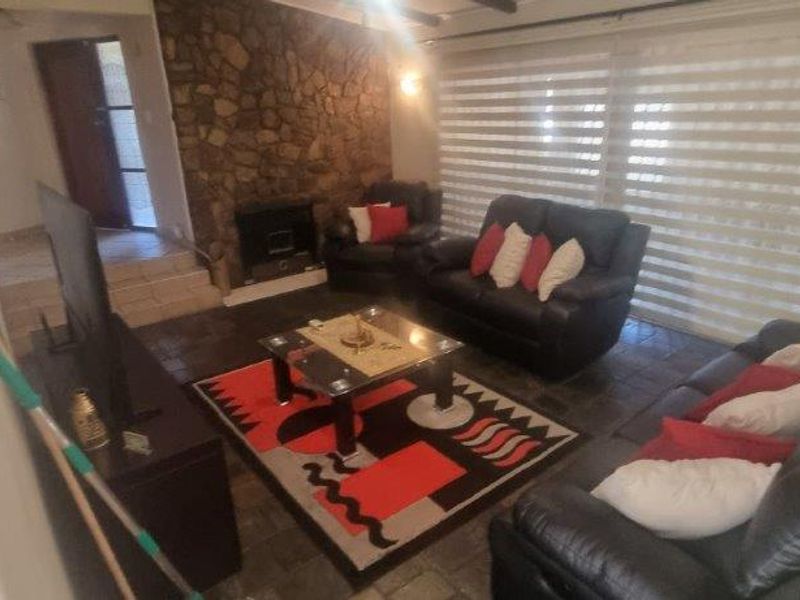 At one with Nature's tranquility. Lovely Location in Mondeor. - Photo 7